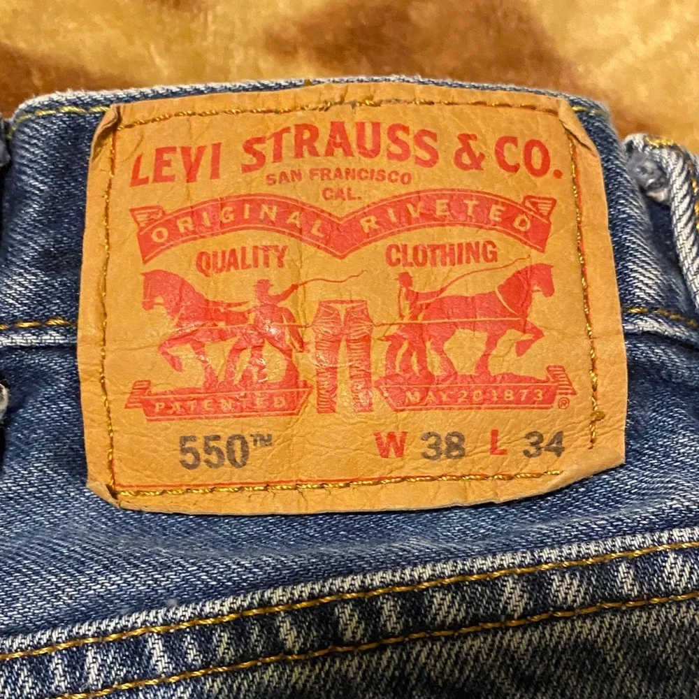 Levi's 550’s Men’s Relaxed Fit Denim Jeans 38 Timeless Capsule Wardrobe Classic